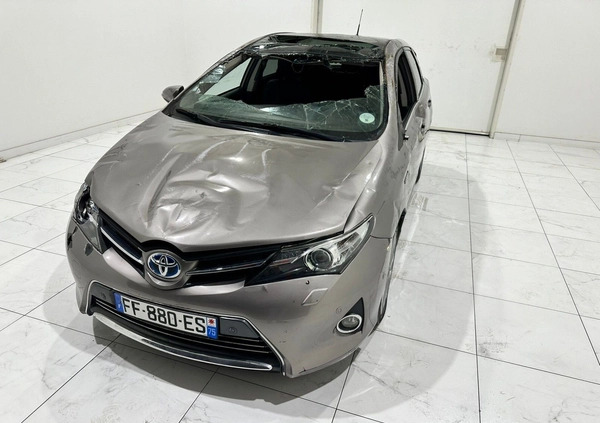 Toyota Auris cena 13700 przebieg: 350244, rok produkcji 2013 z Pyzdry małe 301